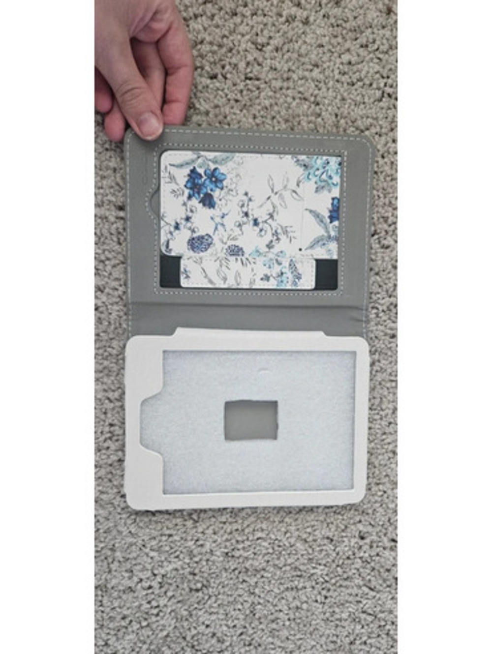 Brand new kindle blue flower case